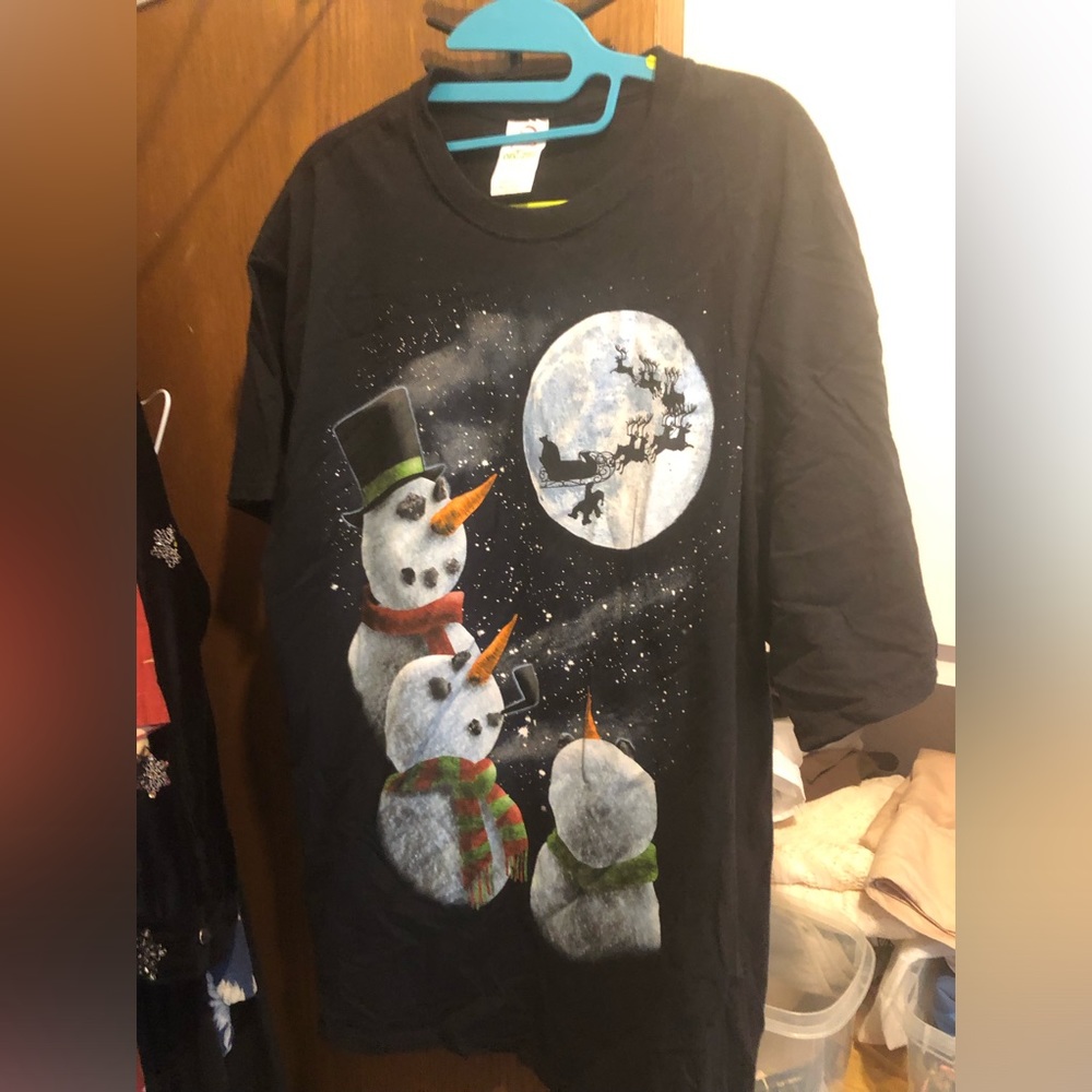 🎄Dec.25th Christmas Tee-  693 *tee deal $15 or $12 w/offer